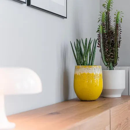 Guestready - Colorful Near Agosto Station Apartment