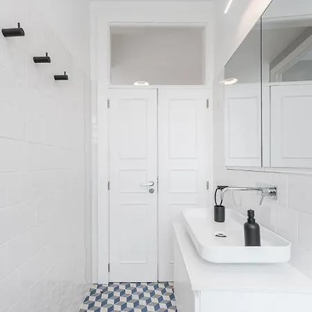 Guestready - Colorful Near Agosto Station Apartment Porto