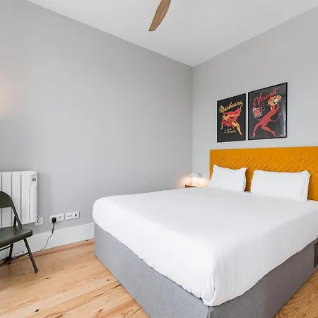 Guestready - Colorful Near Agosto Station Apartment *