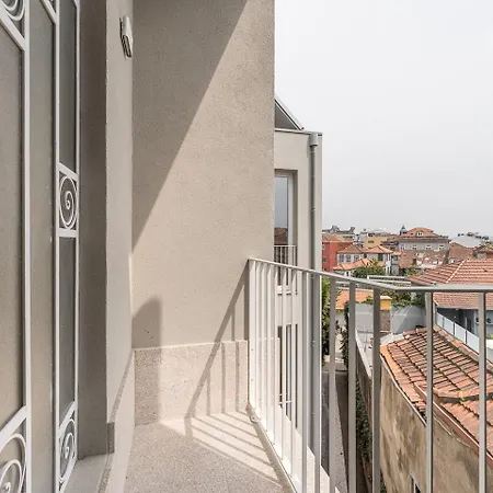 Apartment Guestready - Colorful Near Agosto Station